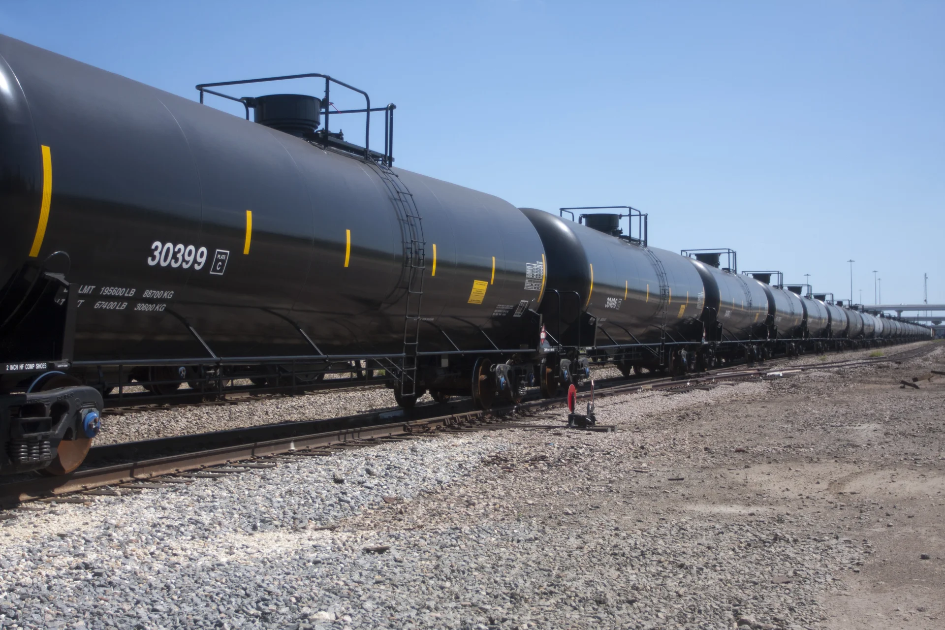 Glycerine Crude All grades of crude glycerine available / Kosher / Mixed Feedstock / Biodiesel Crude Glycerine / Splitters Crude Glycerine / No Salt Crude Glycerine